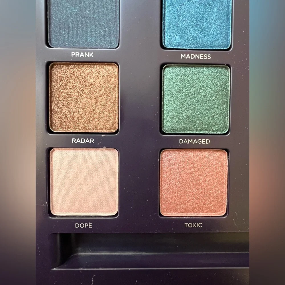 Urban Decay Vice 2 Discontinued Palette Colorful Pressed Eyeshadows